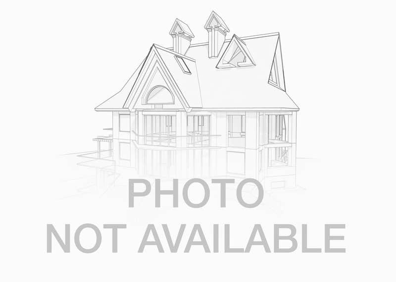 1514 SHAMROCK Drive, Davenport, IA 52807